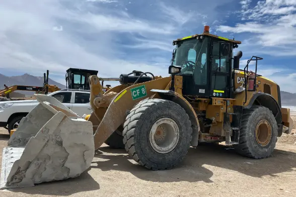 Cargador frontal Caterpillar 962 L - imagen 2